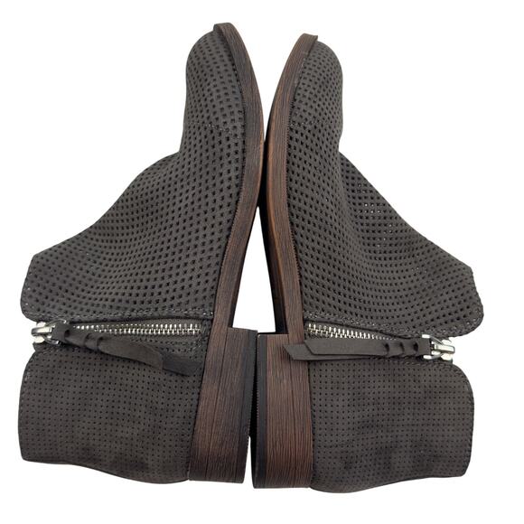 Dolce Vita Soft Flexible Suede Leather Perforated Booties Women's Size 7.5 - Picture 5 of 9